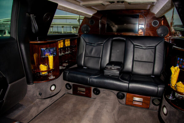 Cadillac Limousine Seats 4-6 Passengers Dallas, Texas Transportation. DFW Executive Limos 214-621-8301. Inside picture seats 4-6 passengers.